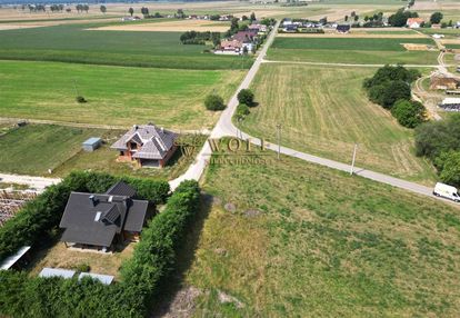 Klimatyczny dom z bali na działce 1889 m2
