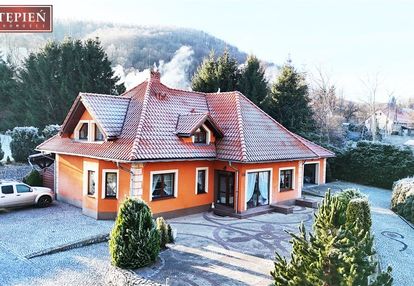 Dom w podgórkach na 1,6ha działce