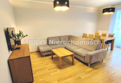 Komfortowy 4-pok. apartament z dwoma balkonami!