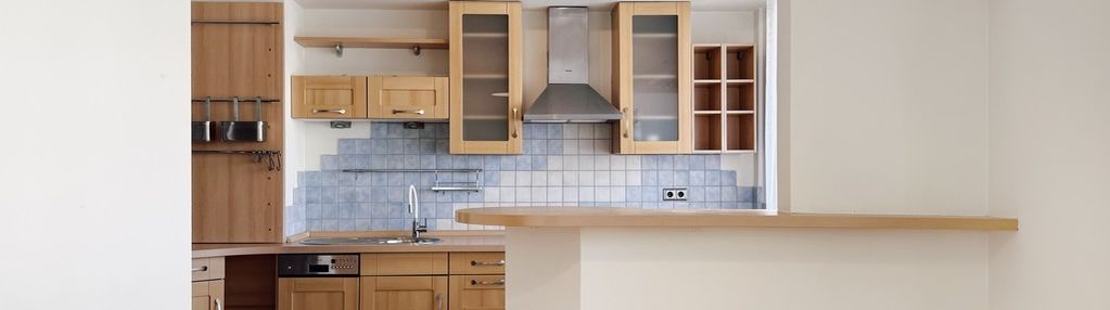 Ciche mieszkanie z balkonem przy metrze kabaty