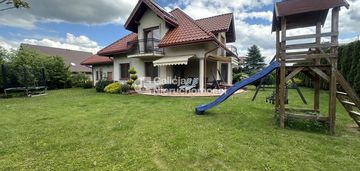 Wygodny dom dla dużej rodziny. blisko szkoła