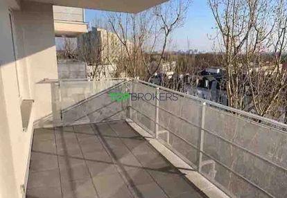 Trzy pokoje w zielonej okolicy, garaż, komórka