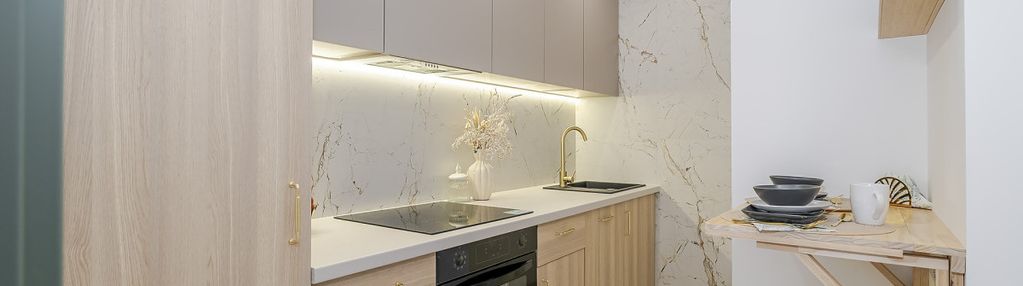 Niezależne 2 pokoje z ogródkiem, po remoncie