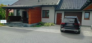 Atrakcyjny, parterowy dom z dużą działką!