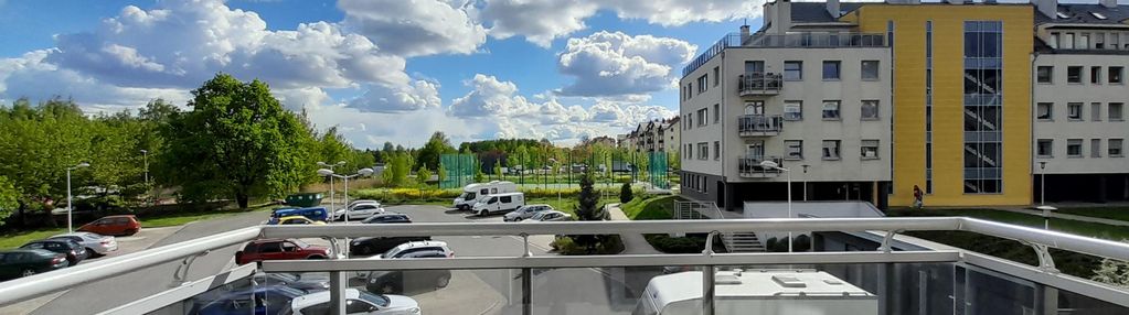 3 pok,komórka,2 garaże, do zamieszkania