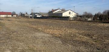 Sprzedaż działki budowlanej w miej. ciemne
