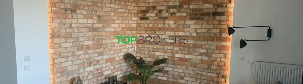 Cztery komfortowe pokoje, balkon, garaż, komórka