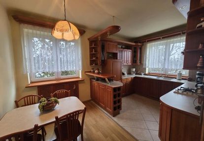 Dom z możliwością wydzielenia dwóch mieszkań