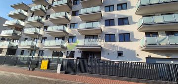 Mieszkanie na parterze z mp i komórką.