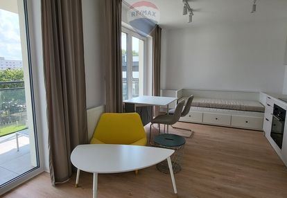 Kawalerka z tarasem obok soho na wynajem