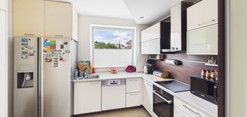 Dwupoziomowe wśród zieleni z pięknym widokiem