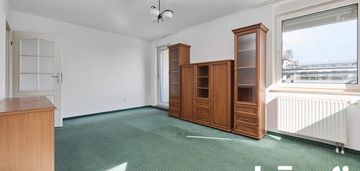 Narożne 3 pokojowe mieszkanie przy ul. strońskiej
