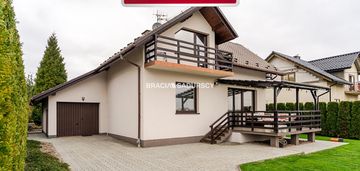 Zadbany dom na pięknej działce / potencjał