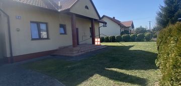 Na wynajem dom z ogrodem w żurawicy