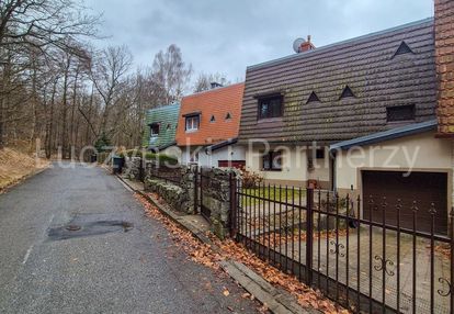 Szereg pod lasem - cieplice