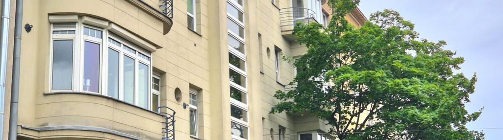 Kamienica vis-à-vis parku staszica