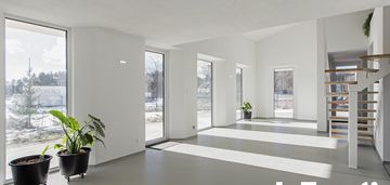 Pasywny dom z fotowoltaika i magazynem energii