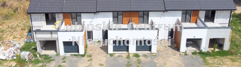 Dom w zab. szeregowej obora ul. malinowa