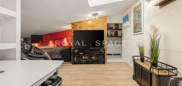 Cichy apartament na poddaszu przy placu konstytucji