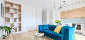 Elegancki apartament z tarasem i widokiem na dolny