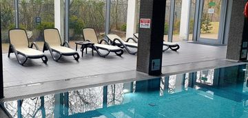 Klimatyzowany apartament | basen | widok na wartę