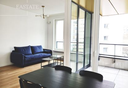 Balkon| blisko komunikacji| wysoki standard| garaż