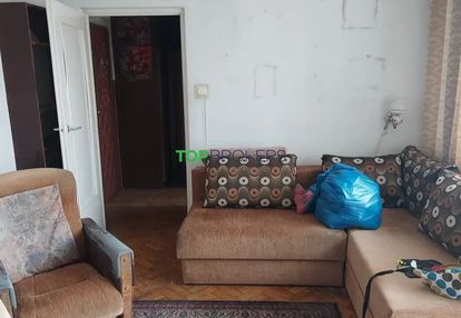 Dwa pokoje z osobną kuchnią, do remontu, piwnica