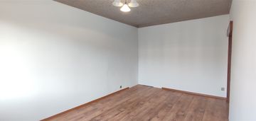 M3 z dwoma balkonami na bielskiej