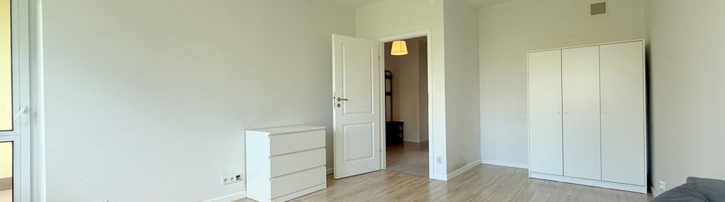2-pok. mieszkanie, niska zabudowa, garaż zew.
