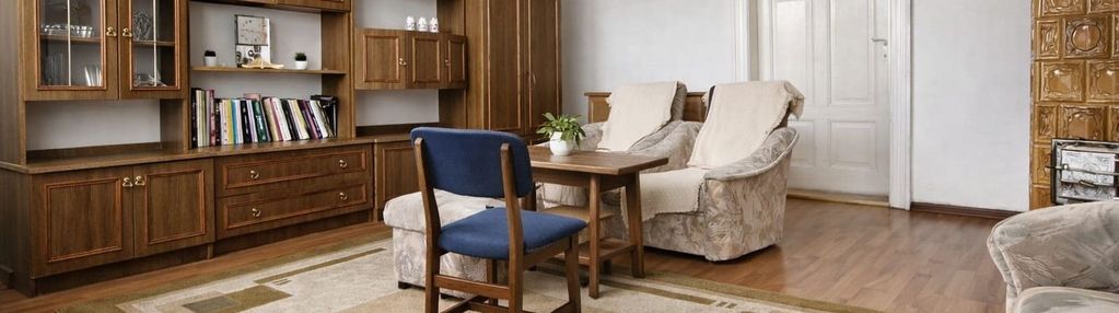 Duże 3-pokojowe mieszkanie do remontu.