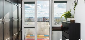 3 pok. | 10 piętro | oddzielna kuchnia | tramwaj