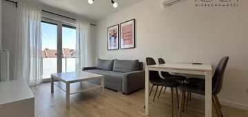Atrakcyjne mieszkanie: balkon, klimatyzacja, parking