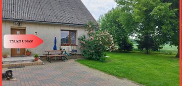 Dom z dużym ogrodem