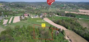 Działka rolna z drewnianym domem nowa wieś