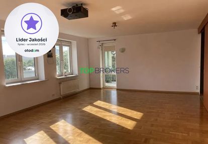Komfortowe 4 pokoje w centrum, garaż