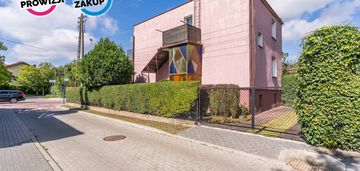 Dom 122m2 i działka 225 m2 i piwnica 61m2 i garaż