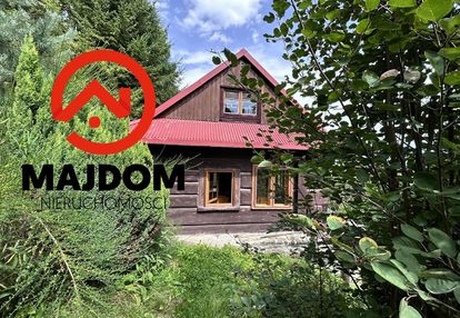 Chata wysoko w górach w absolutnej ciszy