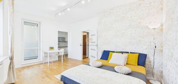 Studio, ul. akademijna 3, garderoba, balkon