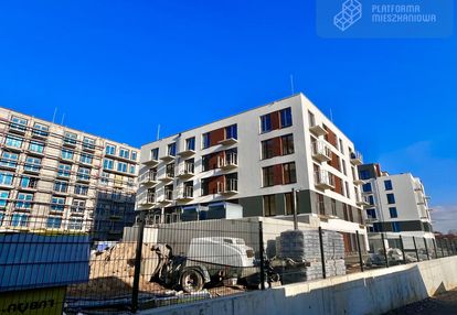Ustawne,balkon nowe tramwaj obok- top lokalizacja!