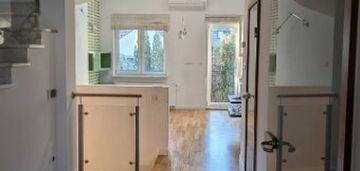 Dwupoziomowe mieszkanie w wesołej