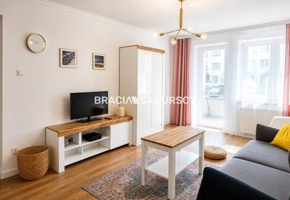 Kawalerka po remoncie | balkon | niski czynsz