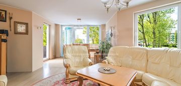 4-pokojowe mieszkanie na zamkniętym osiedlu