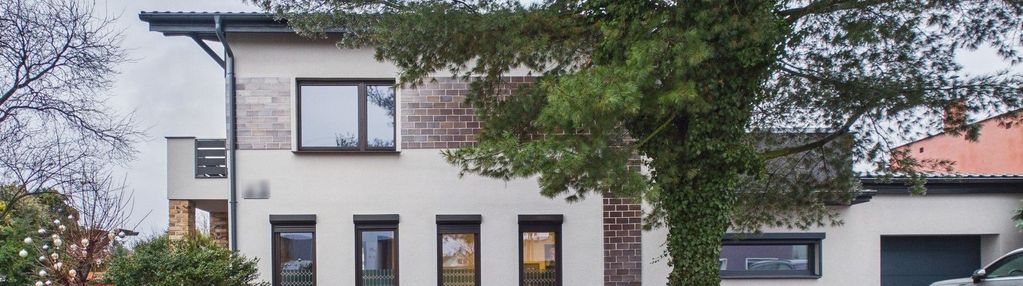 Dom  wolnostojący wraz z  mieszkaniem bez barier