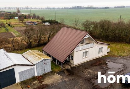 Dom jednorodzinny z zakładem produkcji schodów