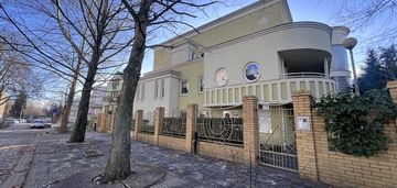 Duże mieszkanie w willi miejskiej sołacz