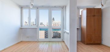 Ciche w centrum miasta 27 m2 blisko metra!