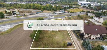 Działka pod zabudowę jednorodzinną lub usługi