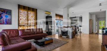 Apartament z kominkiem i tarasem w wilanowie.....