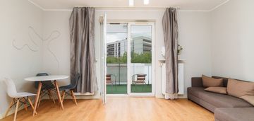 Przestronna kawalerka z potencjałem inwestycyjnym!