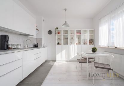 Kawalerka - nowe budownictw - balkon - garaż - skm